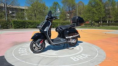 vespa gts 300