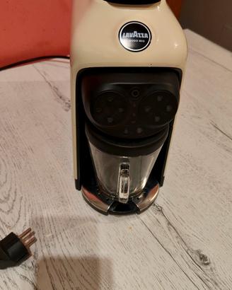 macchina da caffè lavazza desea
