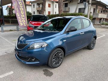 Lancia Ypsilon 1.0 FireFly 5 porte S&S Hybrid Gold