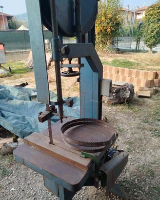 Sega a nastro circolare elettrica