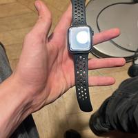 apple watch se (44mm)