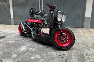 Honda ZOOMER 200cc - ESAGERATO