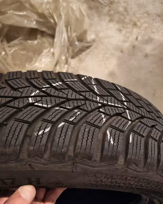 4 pneumatici invernali Continental 175/65 r17