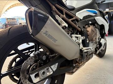 Terminale akrapovich originale Bmw Mperformance