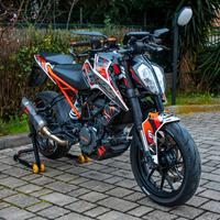 KTM Duke 125