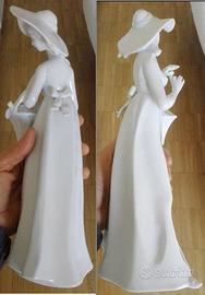 Porcellana Bianca | Gräfenthal | dama con fiori