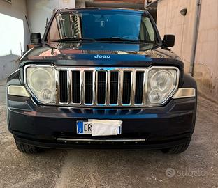 Fuoristrada Jeep Cherokee 2.8 CRD