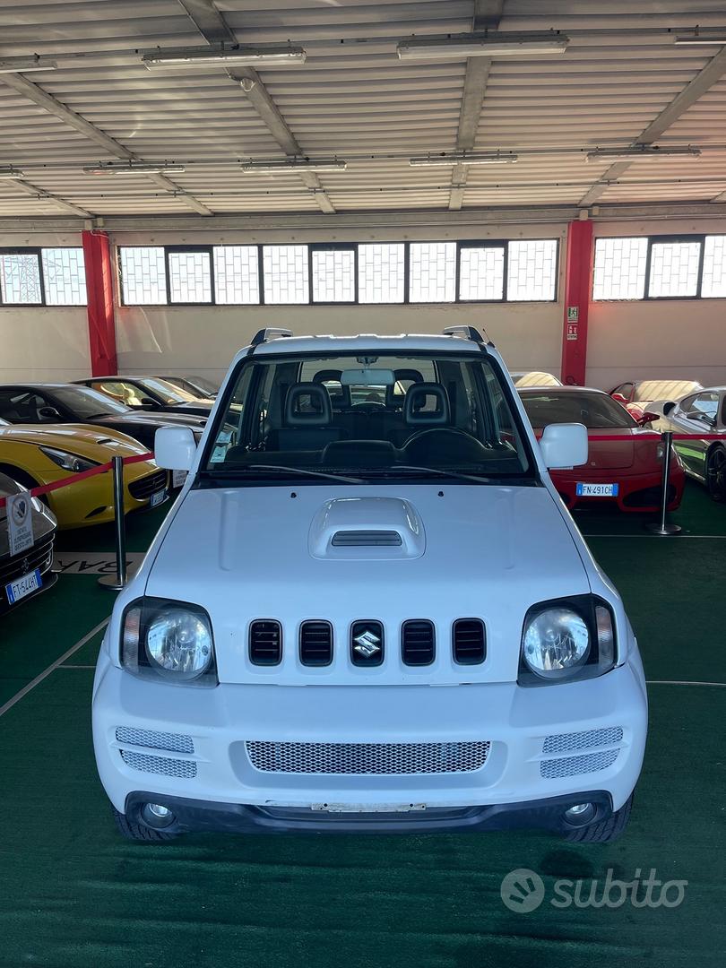 Suzuki Jimny 2010 photo 2