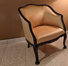 poltroncina a pozzetto in stile