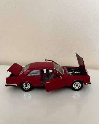 Modellino rolls royce camargue 1/22