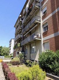 Immobile in asta di 136 m² con box auto a Bergamo