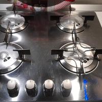 piano cottura 4 fuochi 