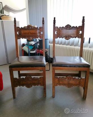 Coppia di sedie umbertine in stile neorinascimenta