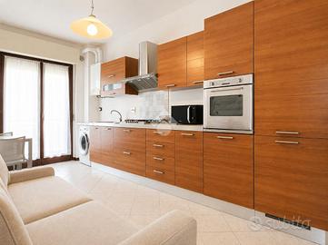 2 LOCALI A AMEGLIA