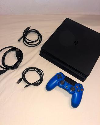 Playstation 4 slim usata poco