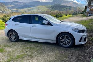 BMW serie 1 118i anno 2022