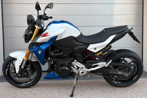 bmw f 900 r  sport