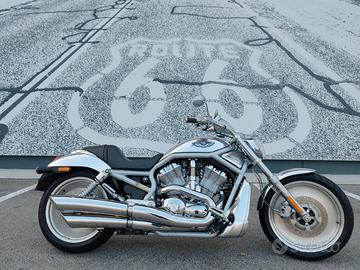 Harley-Davidson V-Rod 100° Anniversario
