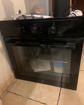 Forno a incasso  standard eletrolux  ad incasso