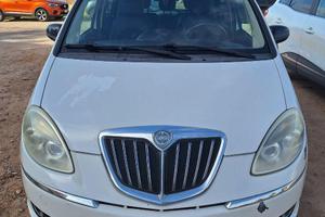 lancia musa 2011
