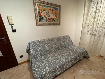 Divano letto matrimoniale