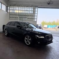 Audi A4 Avant 2.0 TDI 143CV S-Line