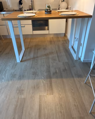 Tavolo da cucina/soggiorno