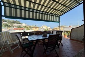 3 LOCALI A CASAMICCIOLA TERME
