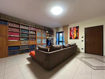 BIFAMILIARE A MENDICINO