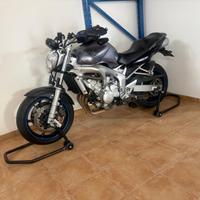 YAMAHA FZ6