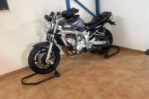 YAMAHA FZ6