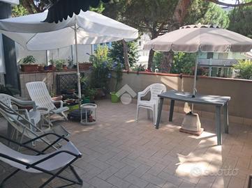 2 LOCALI A COMACCHIO