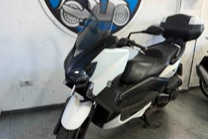 Yamaha X-Max 250