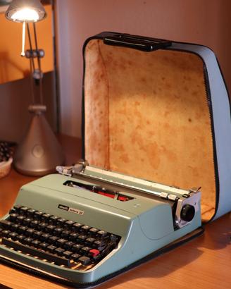 Olivetti lettera 32