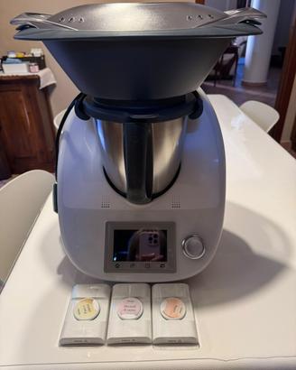 Bimby TM5 con Doppio boccale e 3 stick con ricette