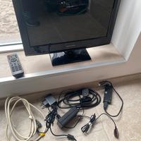 Televisione United 15 pollici con decoder esterno