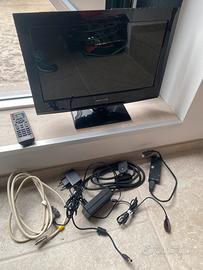 Televisione United 15 pollici con decoder esterno