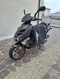 Aprilia SR 50 