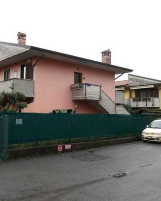 Immobile in asta di 39 m² con 1 locale e box auto 