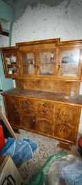 credenza stile antico 