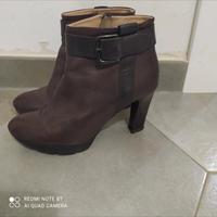 Tronchetto in vera pelle marrone 