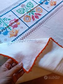 Tovaglia vintage ricamata 