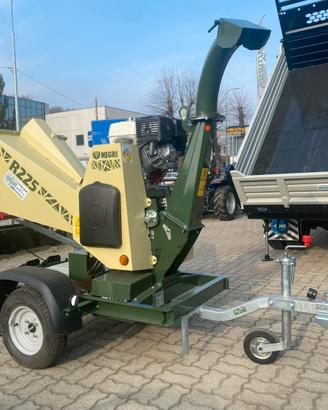 Biotrituratore Cippatore Negri R 225 Stradale Car