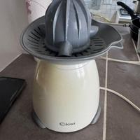 Spremi agrumi elettrico