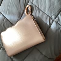 Pochette in  seta dorata e velluto