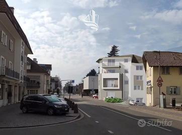 Ora: Negozio di nuova costruzione