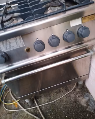 stufa a gas con forno 
