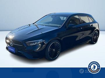 Mercedes-Benz Classe A 180d Automatic AMG Lin...