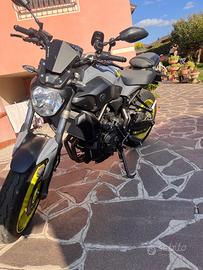 YAMAHA MT - 07