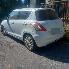 Suzuki Swift 1200 benzina 2011